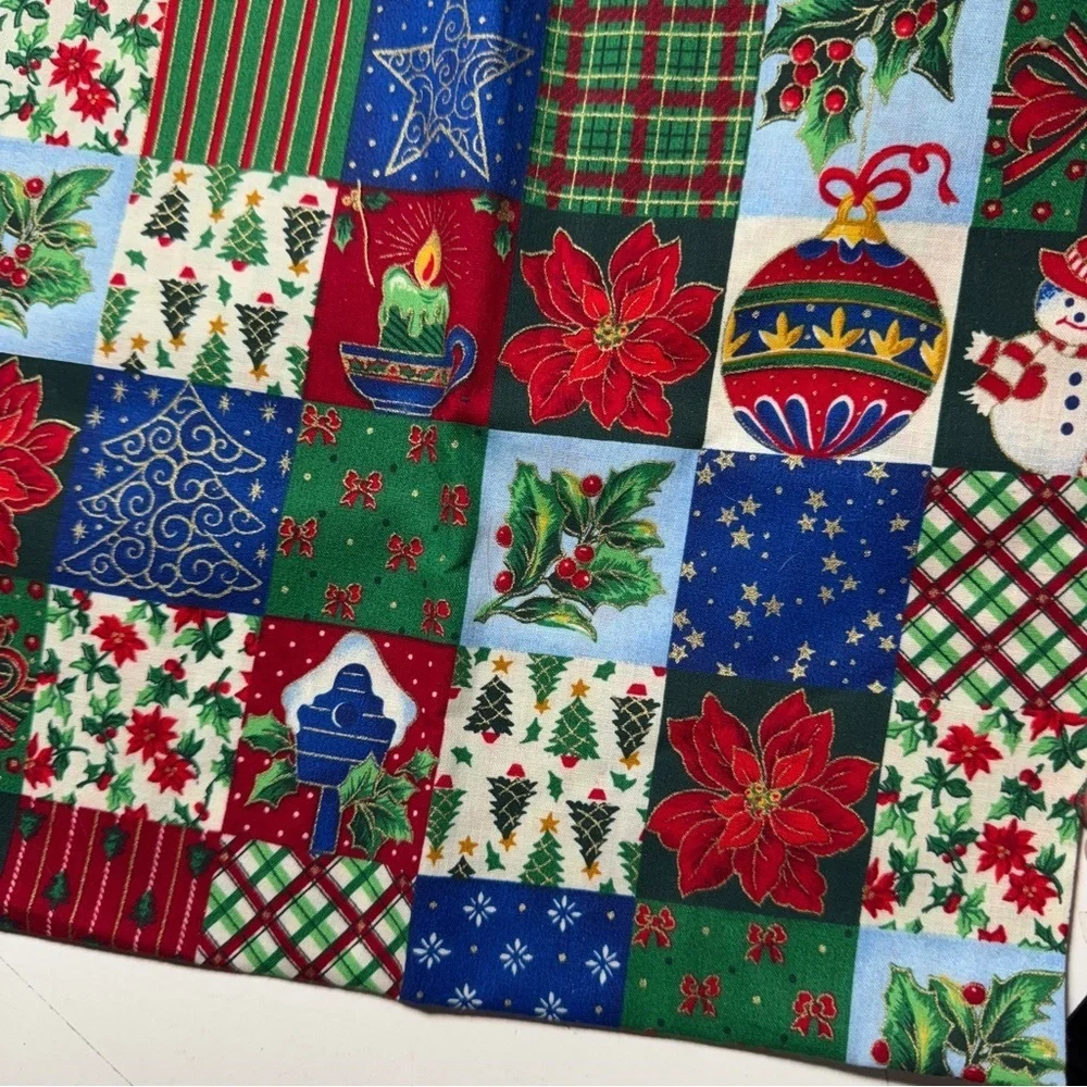 8 fat quarters Festive Holiday cotton Fabric Bundle #24